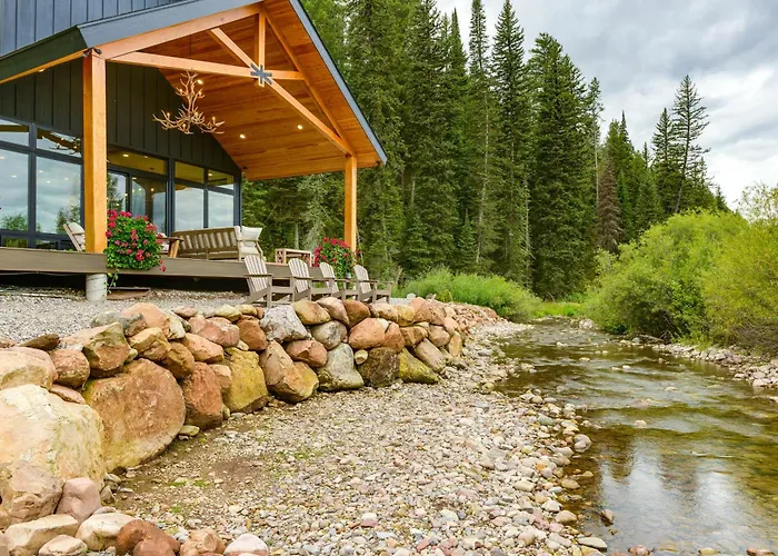 Modern Turnerville W/ Hot Tub & Scenic Views